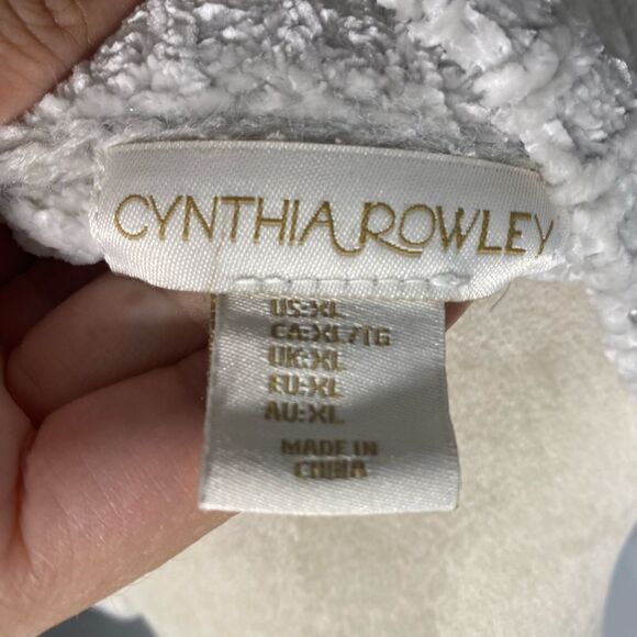 💛 Cynthia Rowley Chenille Knit Light Gray Sweater - Picture 3 of 4